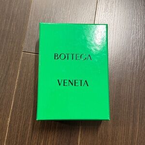 Bottega Veneta wallet gift Box